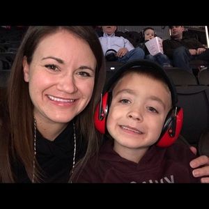 Meet your Posher, Nicole